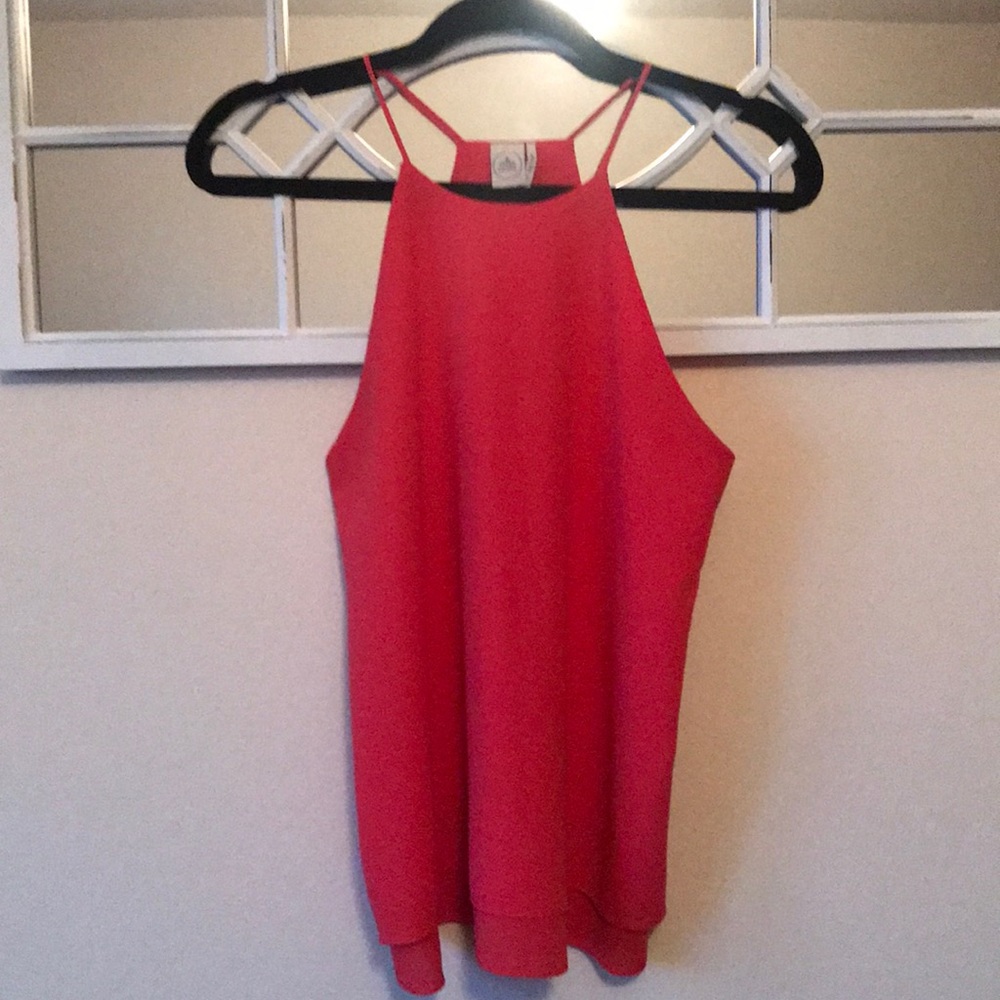 Coral top